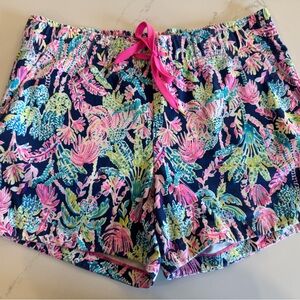 Lilly Pulitzer Women’s L Knit shorts